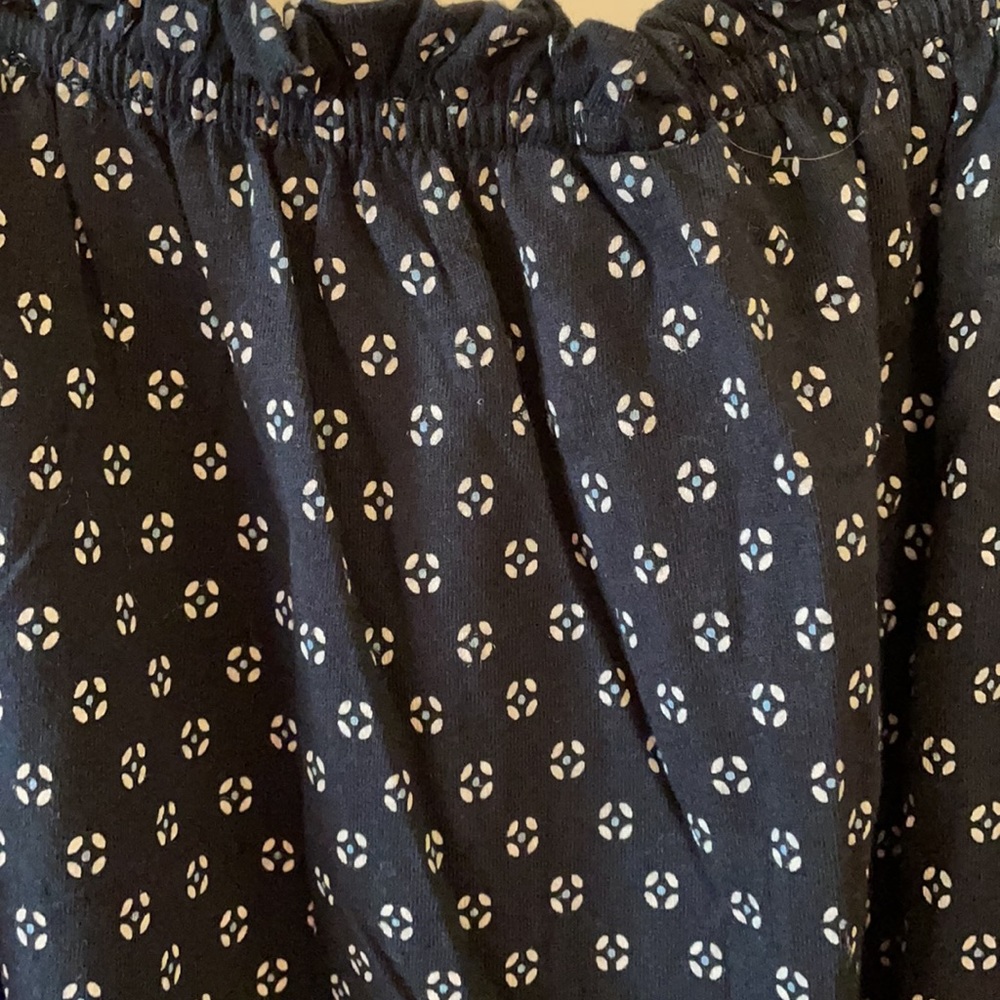 H&M Cold Shoulder Top - Picture 6 of 6